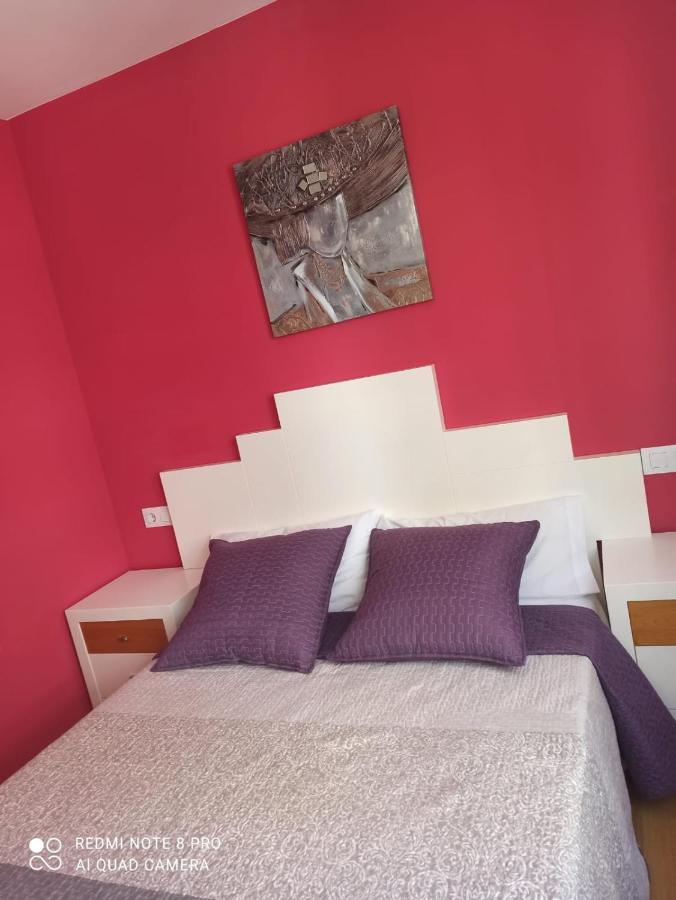 Hogar Aroalia, apartamento super céntrico!! Ourense Esterno foto