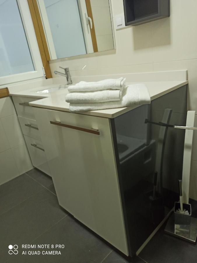 Hogar Aroalia, apartamento super céntrico!! Ourense Esterno foto