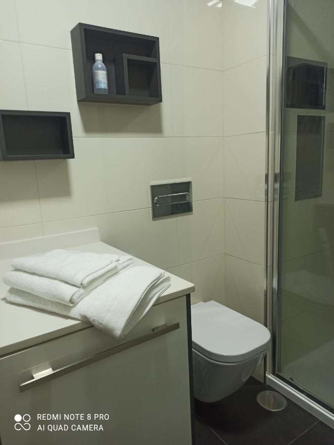 Hogar Aroalia, apartamento super céntrico!! Ourense Esterno foto