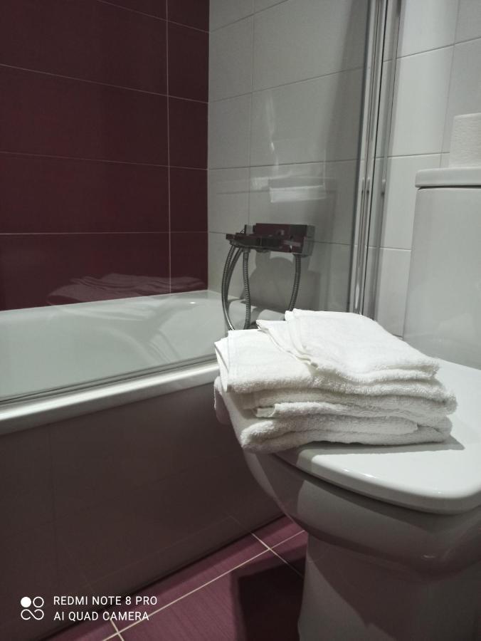 Hogar Aroalia, apartamento super céntrico!! Ourense Esterno foto